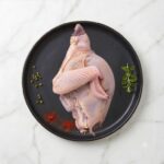 سینه بوقلمون با استخوان و کتف بال (3 کیلویی ± 100 گرم)